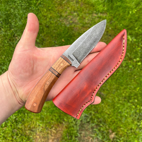 Drop point hunting knife