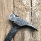 Integral claw hammer